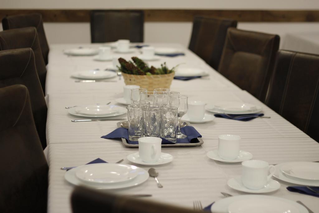 Casa Laur Cu Plaja Privata Hotel Colibita Ngoại thất bức ảnh